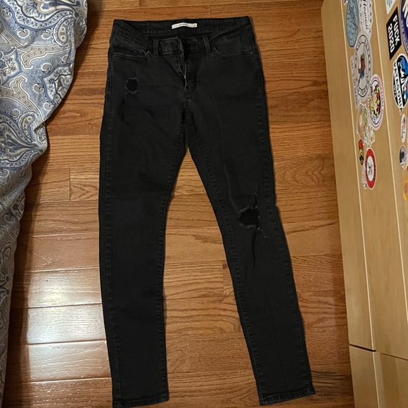 Black 711 Skinny Levi’s Jeans - Picture 1 of 3